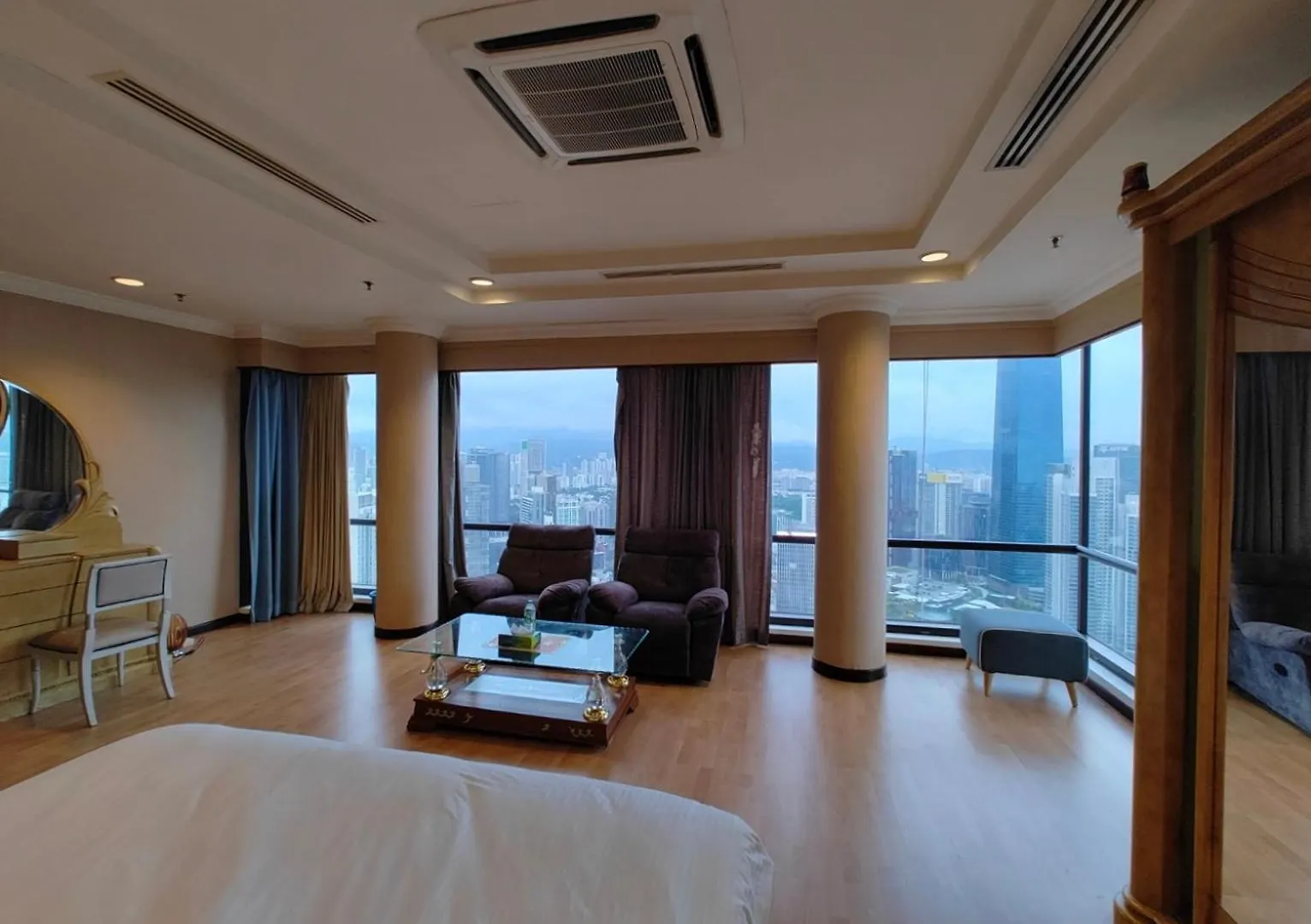 Apartment Lexus Service Suites At Berjaya Times Square Kl Kuala Lumpur
