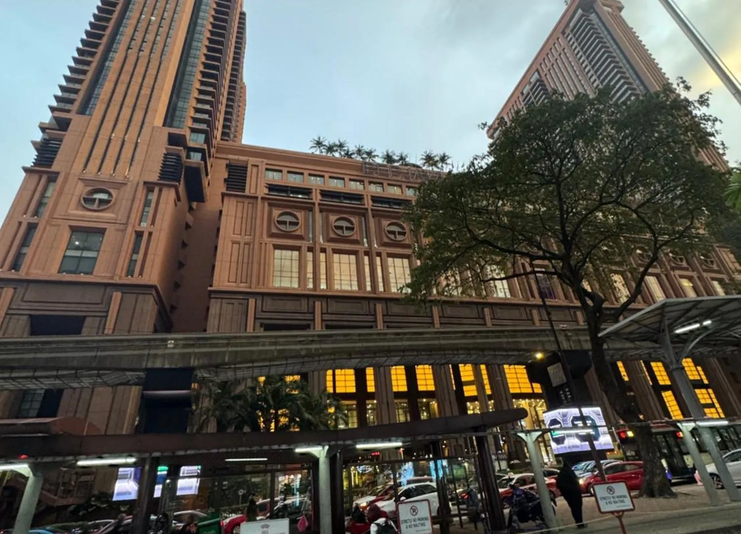 Lexus Service Suites At Berjaya Times Square Kl Kuala Lumpur